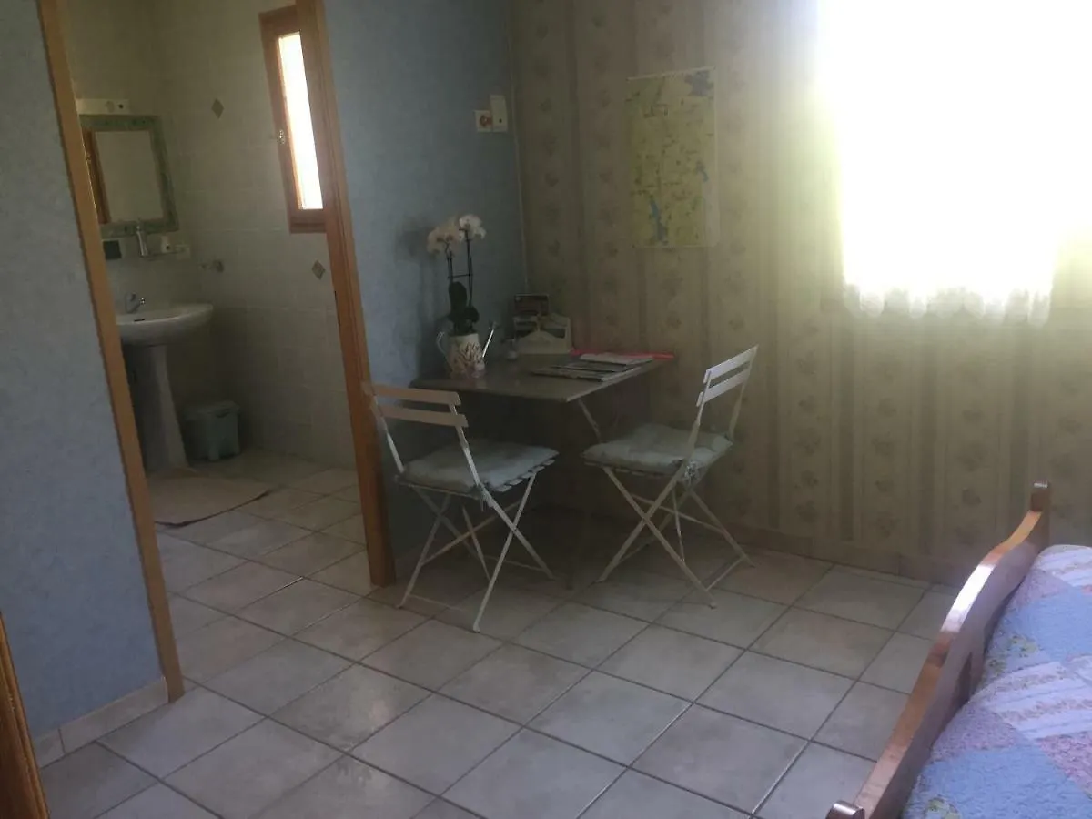 Les Haies Vives Choisy Homestay